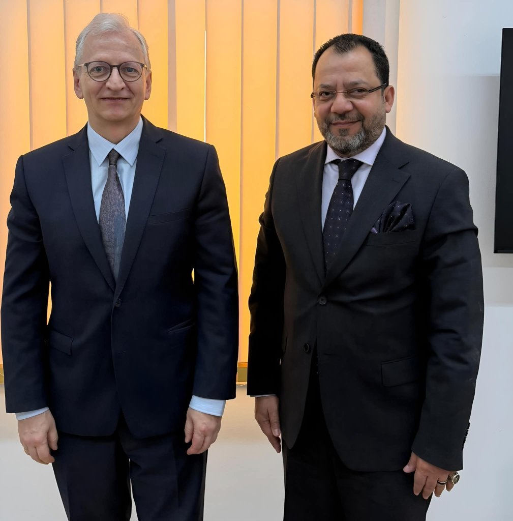 وزير الكهرباء يبحث مع السفير الألماني تعزيز التعاون في قطاع الطاقة وزير الكهرباء يبحث مع السفير الألماني تعزيز التعاون في قطاع الطاقة