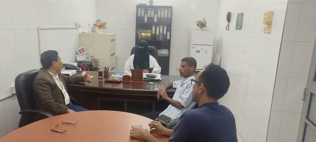 الأمين العام لمحلي خورمكسر ينفذ نزولًا ميدانيًا إلى المجمع الصحي ويؤكد على تحسين الخدمات الطبية الأمين العام لمحلي خورمكسر ينفذ نزولًا ميدانيًا إلى المجمع الصحي ويؤكد على تحسين الخدمات الطبية