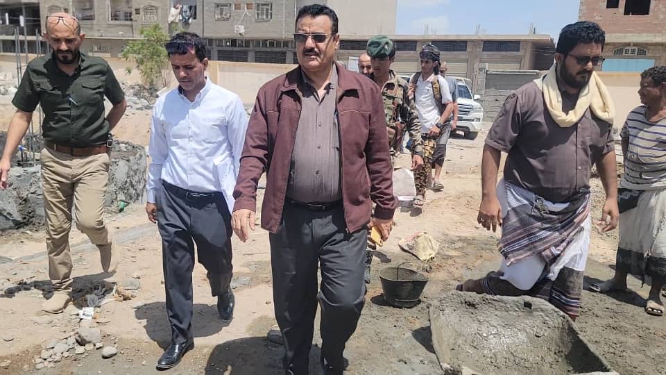 الفريق الاستشاري بعدن يشيدون بجهود قيادة السلطة بمديرية المنصورة على تعزيز البنية التحتية واهتمامها بالخدمات