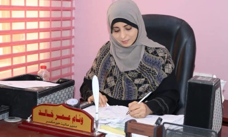 مديرة مكتب المالية بمديرية خورمكسر تُرسي أولى مناقصات 2026 وتدشّن تنفيذ مشاريع خدمية وتنموية مديرة مكتب المالية بمديرية خورمكسر تُرسي أولى مناقصات 2026 وتدشّن تنفيذ مشاريع خدمية وتنموية