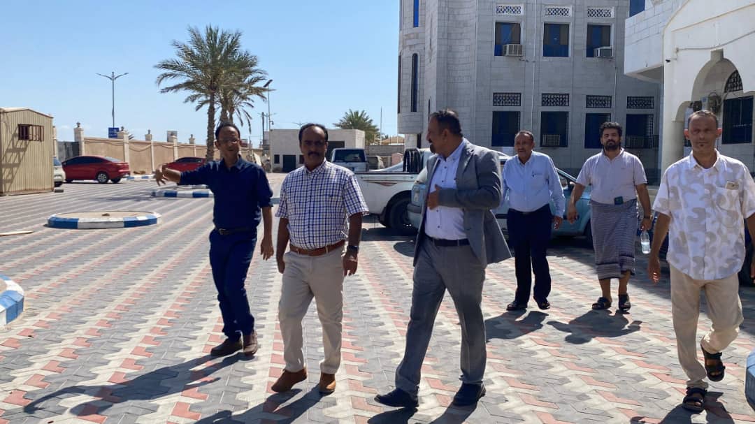 النوبة يتفقد الانضباط الوظيفي في خورمكسر عقب إجازة العيد النوبة يتفقد الانضباط الوظيفي في خورمكسر عقب إجازة العيد