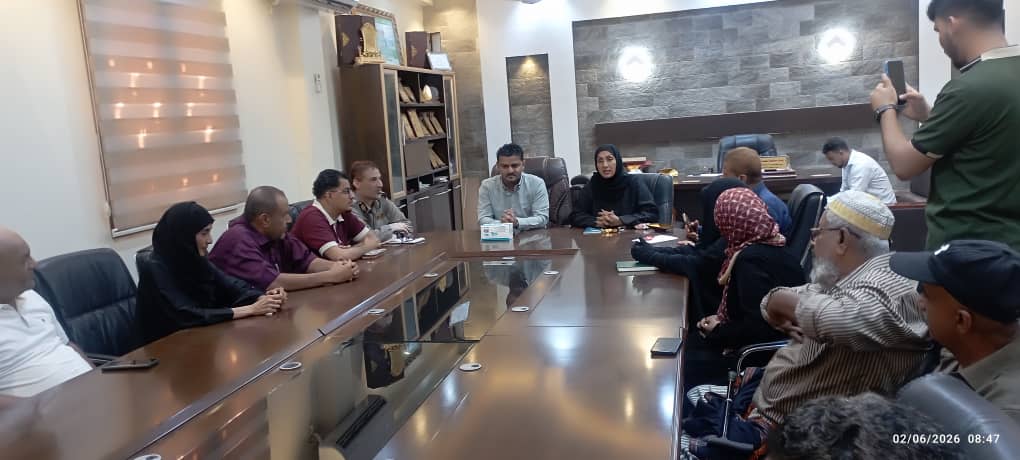 وكيلة المحافظة اشتياق سعد تتفقد انضباط العمل في الشيخ عثمان بعد إجازة العيد