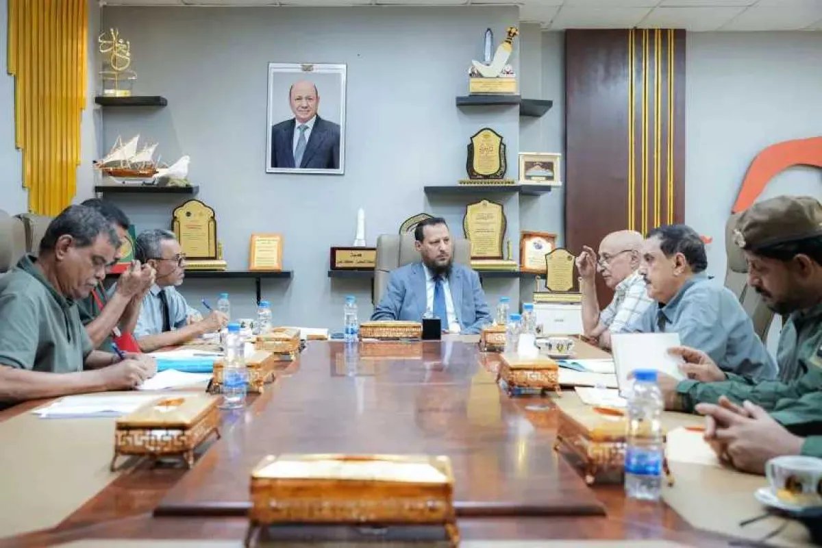 محافظ العاصمة عدن يكشف عن خطة ضخمة لتطوير المدينة.. ومشاريع مياه وطرقات على 3 مراحل